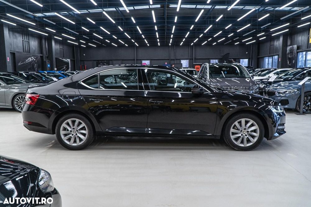 Skoda Superb 2.0 TDI DSG Style - 20