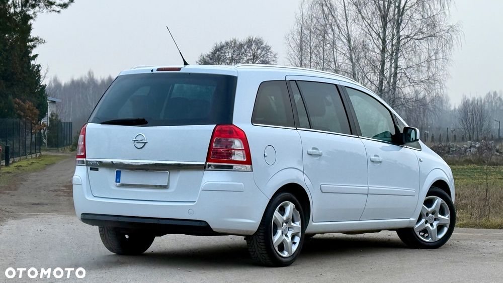 Opel Zafira - 20