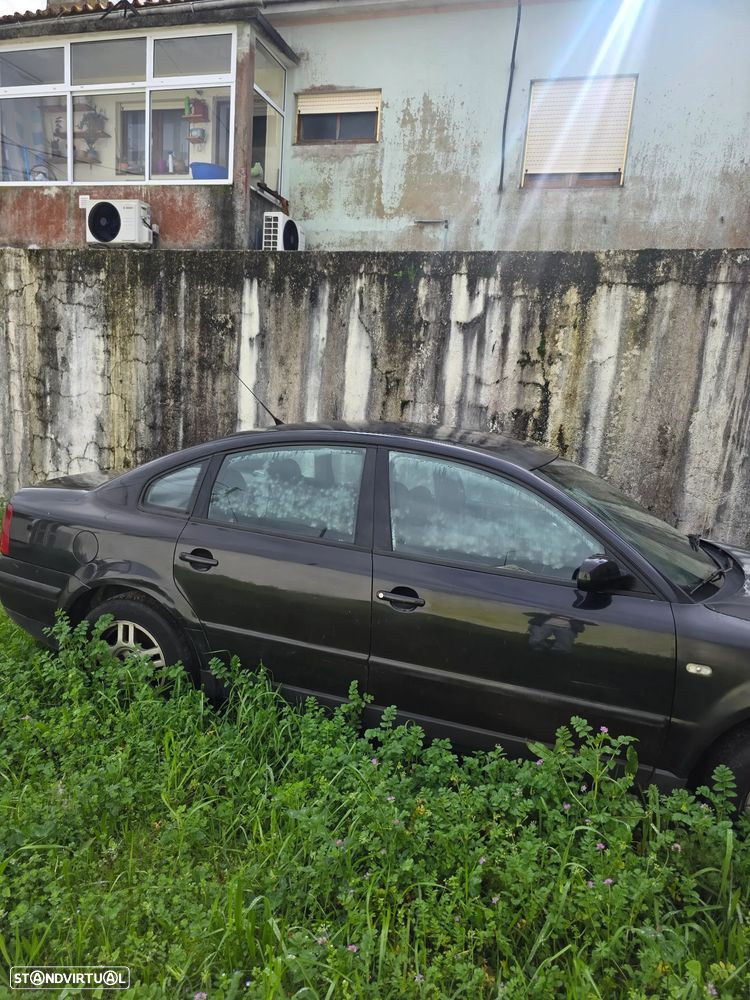 VW Passat 1.9 TDi Confortline - 2