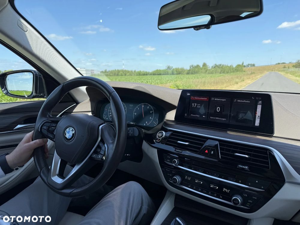 BMW Seria 5 520d xDrive Luxury Line - 27