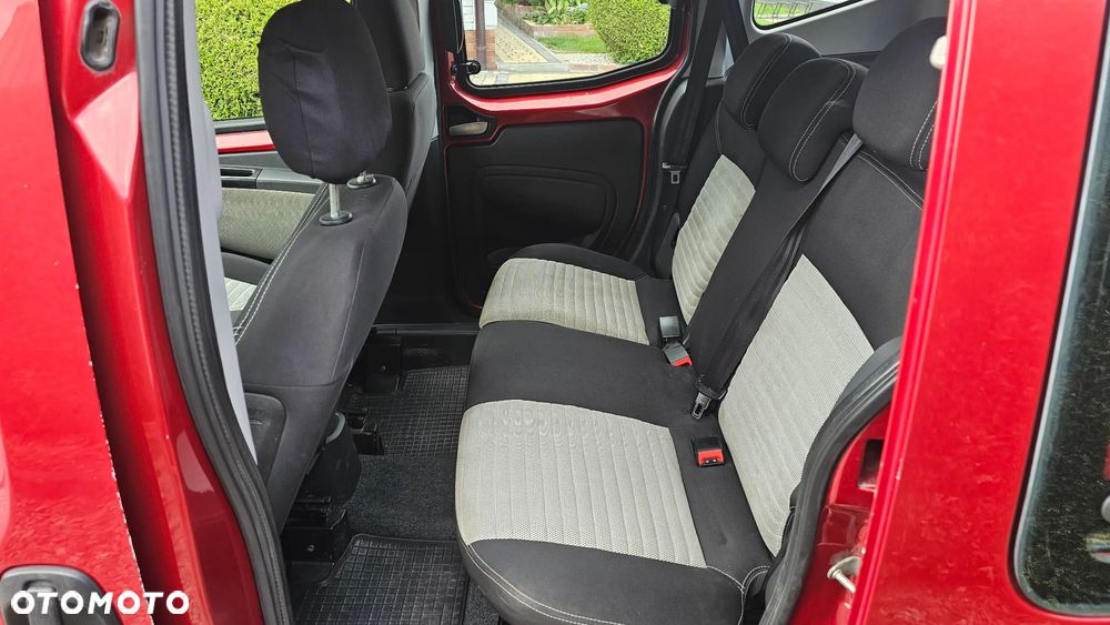 Fiat Fiorino Kombi 8V Elegant - 15