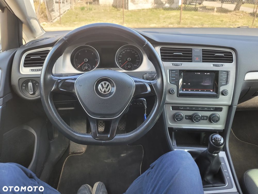 Volkswagen Golf 1.6 TDI DPF Comfortline - 9