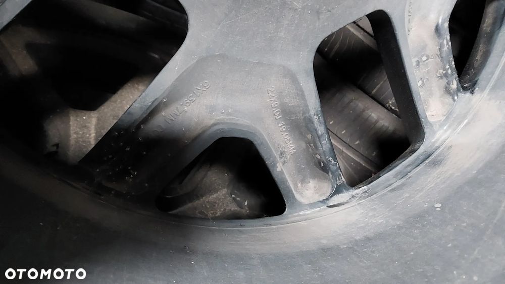 FELGA DODGE RAM 22 CALI 9J ET19.05 5YD61TRMAB - 5