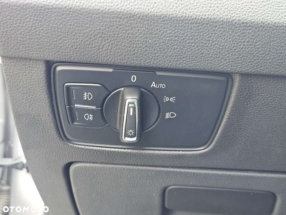 Volkswagen Passat Variant - 33