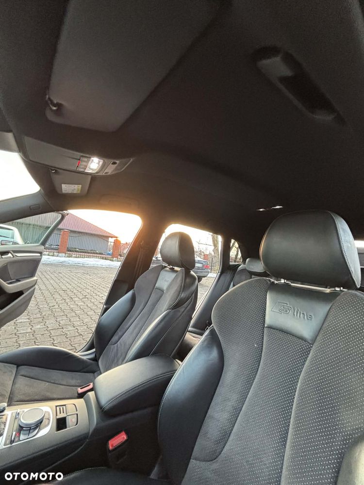 Audi A3 Sportback 2.0 TDI (clean diesel) quattro S tronic S line Sportpaket - 26