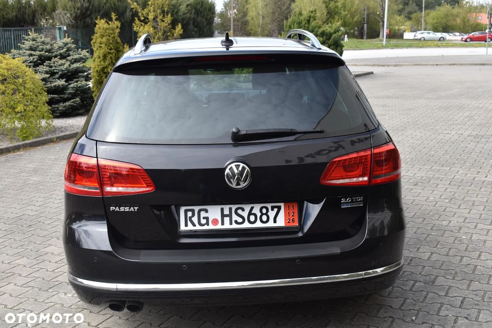 Volkswagen Passat 2.0 TDI DPF R-Line Edition - 11