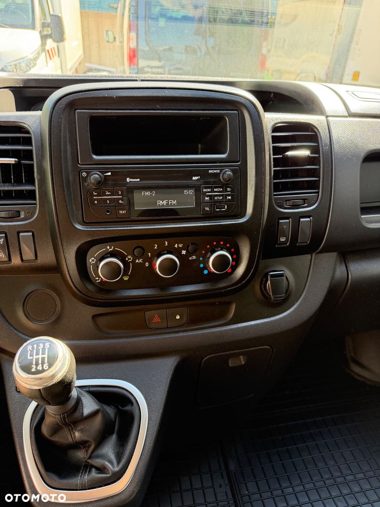 Renault Trafic Blaszak 2.0 - 17
