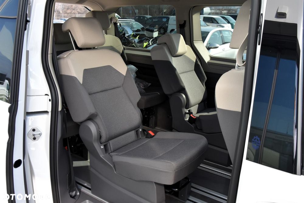 Volkswagen Multivan - 9