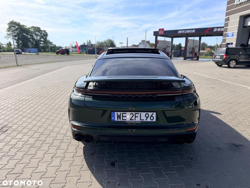 Porsche Panamera 4 - 8