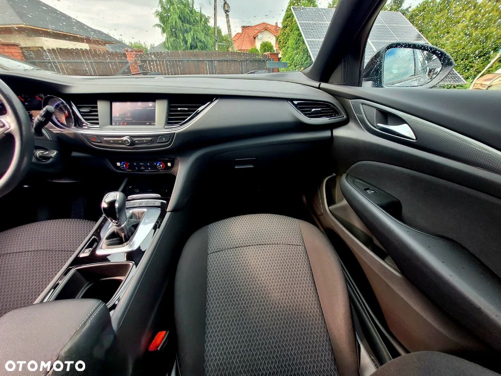 Opel Insignia - 30