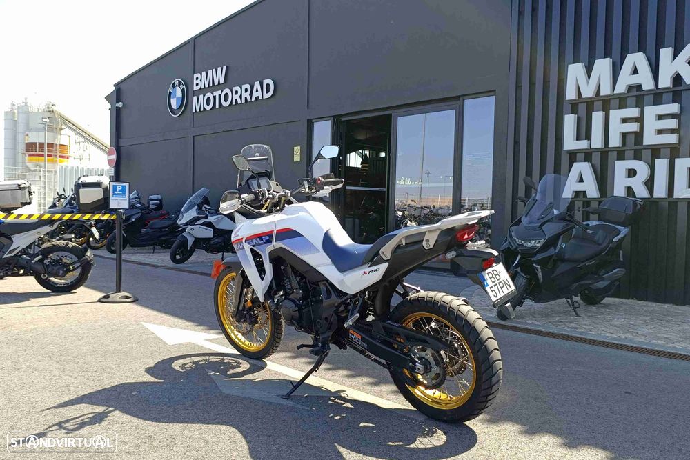 Honda Transalp 750 - 5