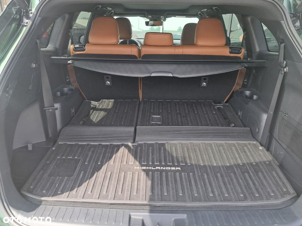 Toyota Highlander - 16