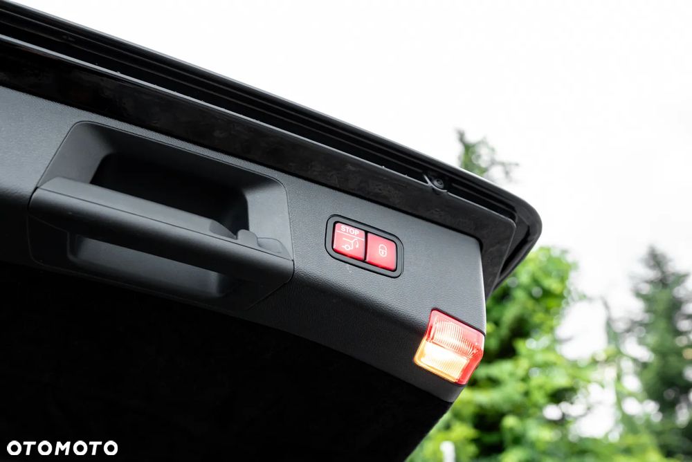 Mercedes-Benz Klasa E 400 4Matic 7G-TRONIC Avantgarde - 12