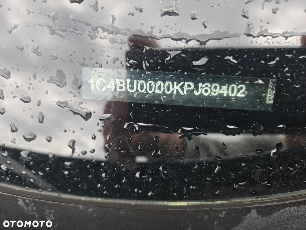 Jeep Renegade - 36