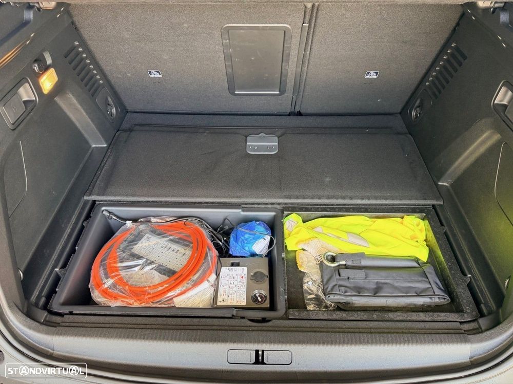 Peugeot 3008 1.6 Hybrid Allure Pack e-EAT8 - 44