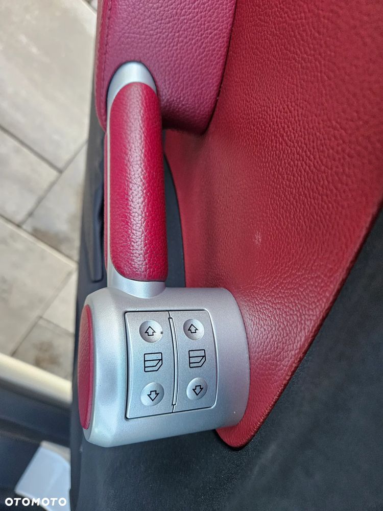 Mercedes-Benz SLK 300 Sport Edition - 23