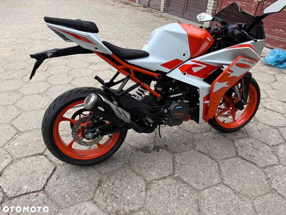KTM RC 125 - 6