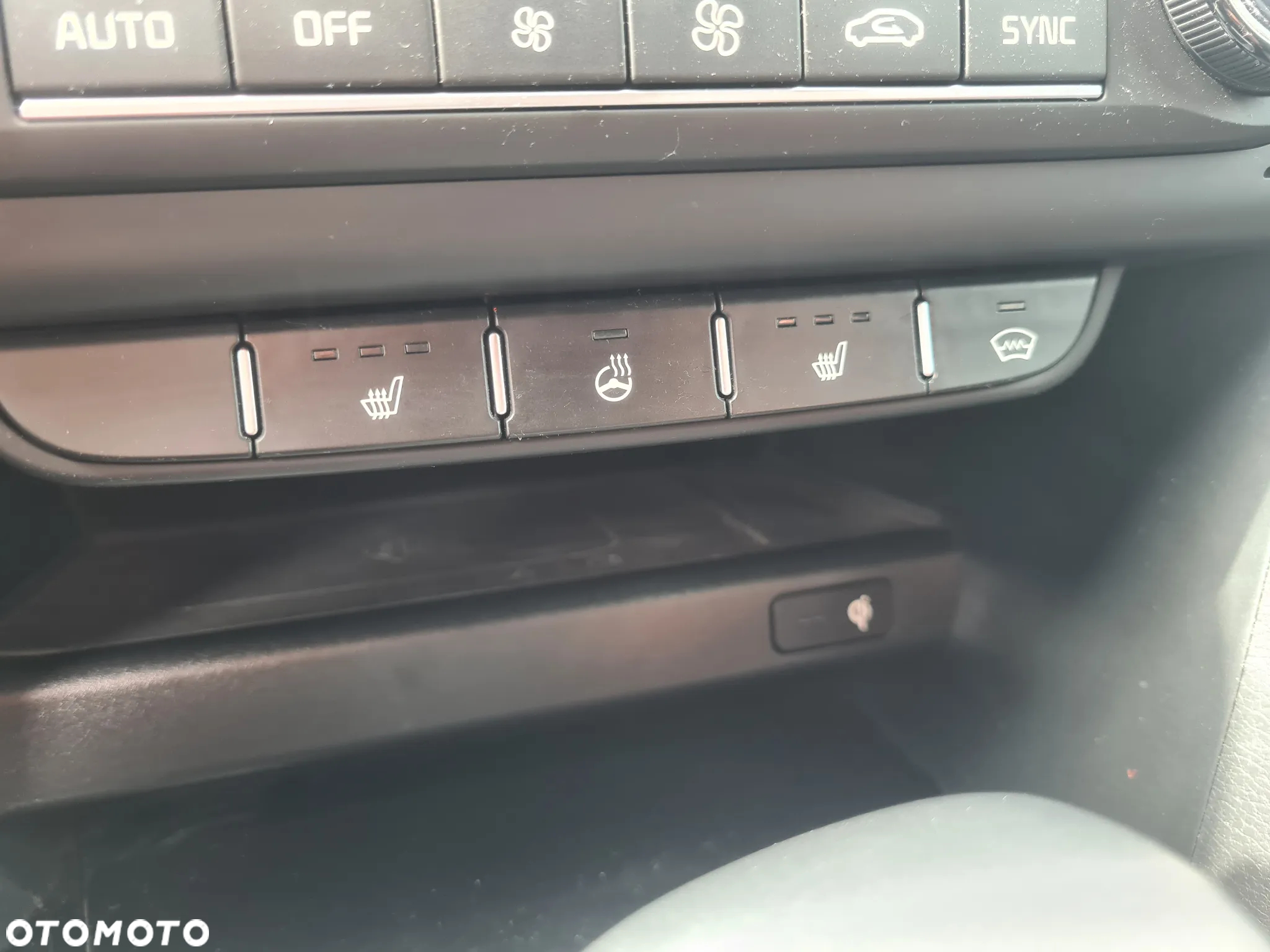 Kia ProCeed 1.6 T-GDI DCT7 OPF GT - 33