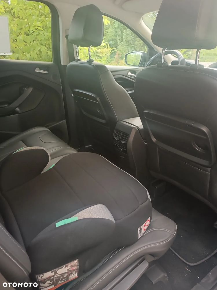 Ford Kuga 2.0 TDCi 4x4 Titanium - 5