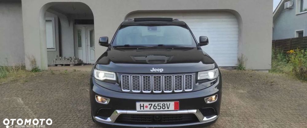 Jeep Grand Cherokee - 30