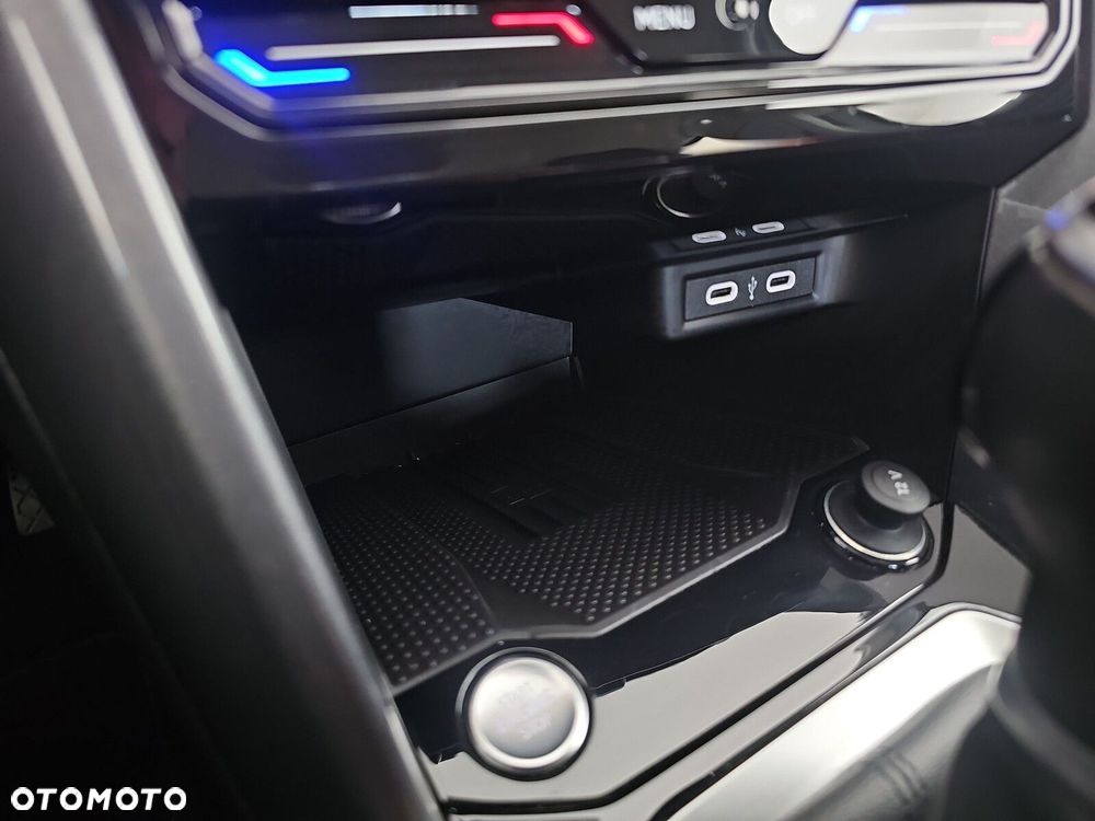 Volkswagen T-Roc 1.5 TSI Style DSG - 26