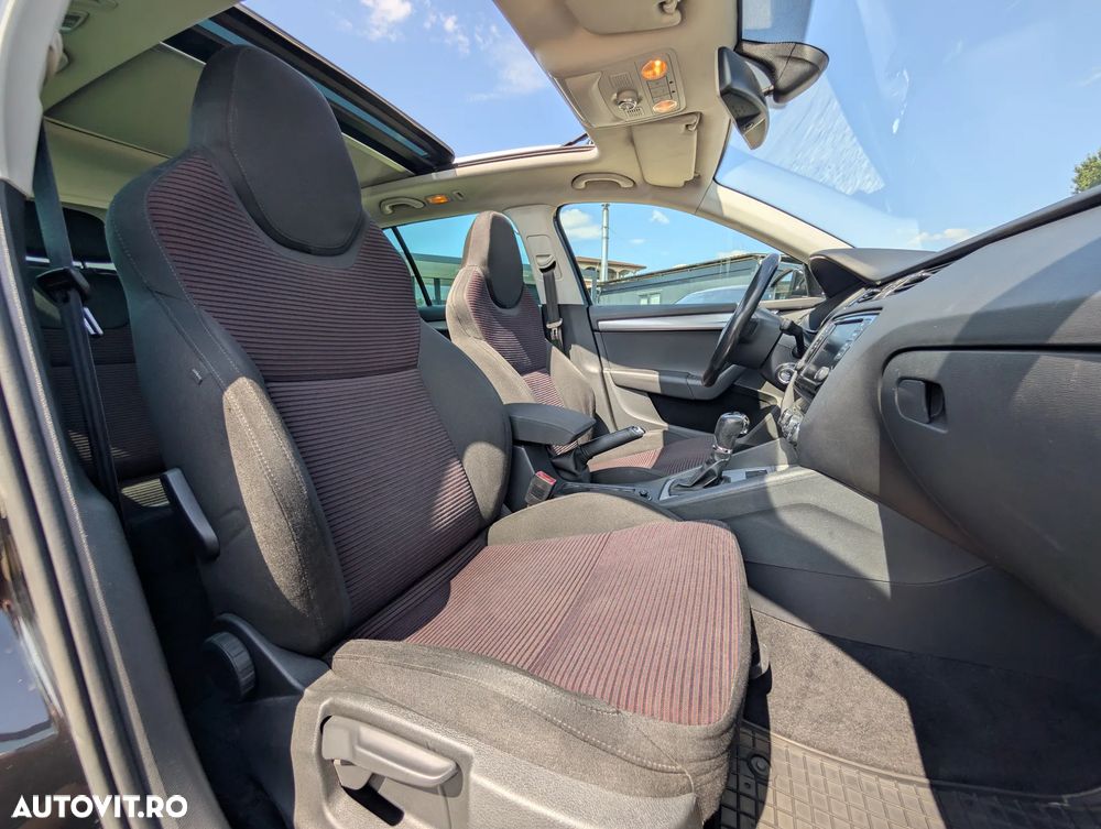 Skoda Octavia 1.6 TDI DSG Style - 25