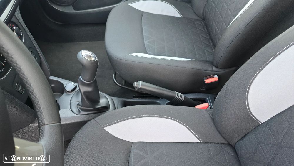 Dacia Sandero 0.9 TCe Stepway - 36