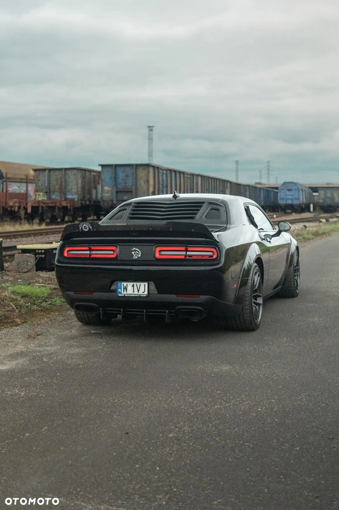 Dodge Challenger 6.2 Redeye Widebody - 3