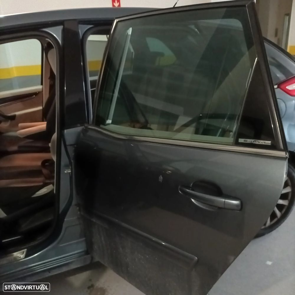 Citroën C4 Picasso 1.6 HDi Exclusive - 4