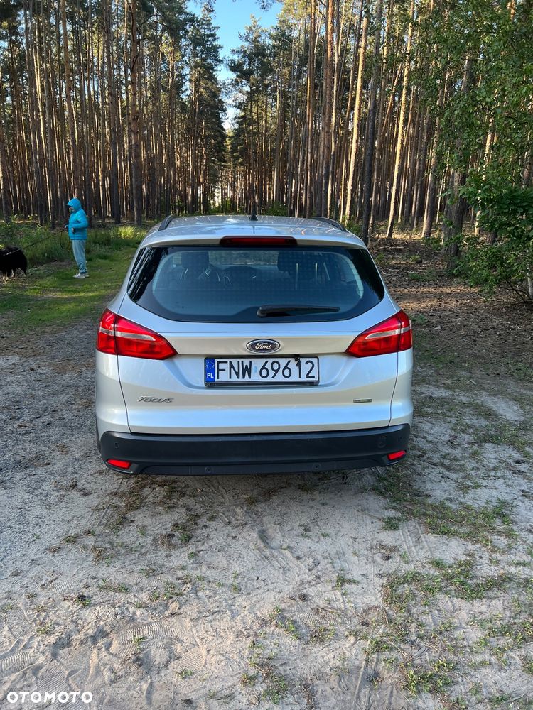 Ford Focus 1.0 EcoBoost Active - 4