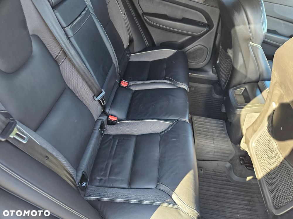 Volvo XC 60 D4 SCR R-Design - 7