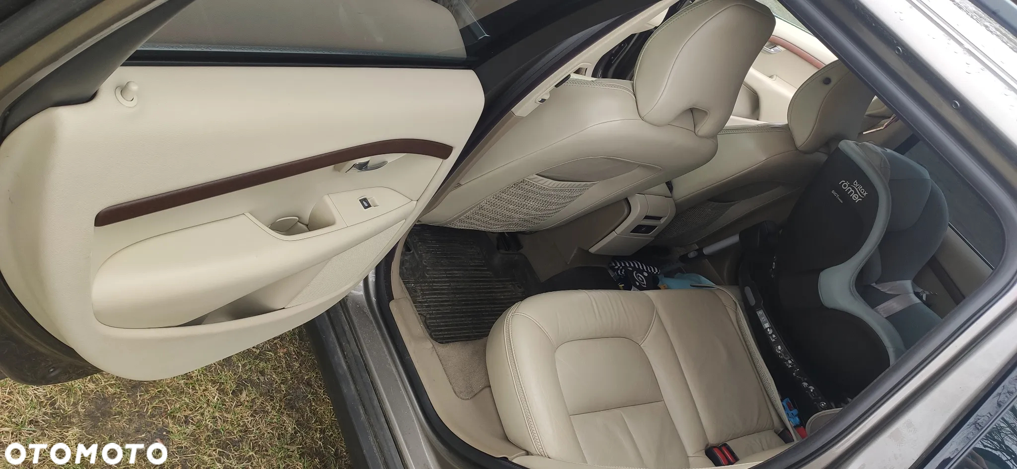 Volvo XC 70 D5 AWD Summum - 9