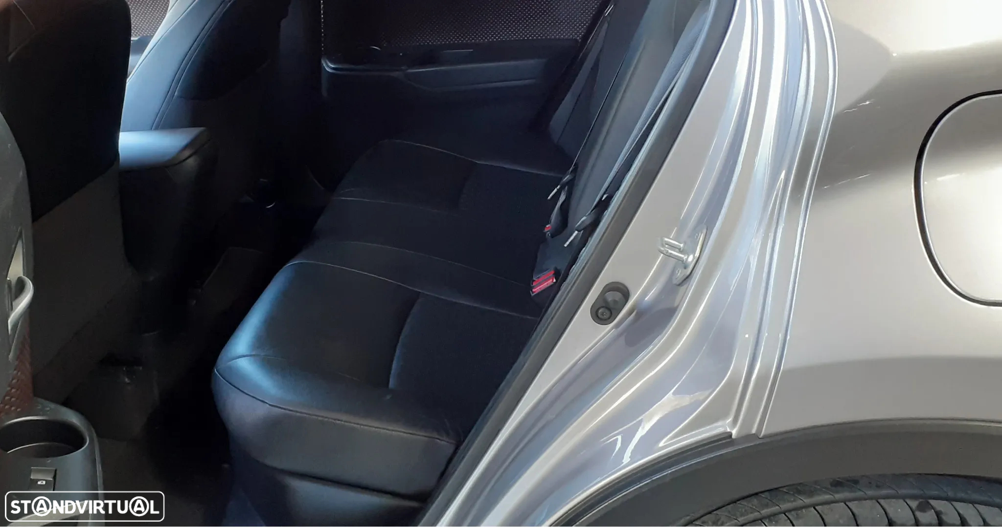 Toyota C-HR 1.8 HSD Exclusive+P.Luxury - 7