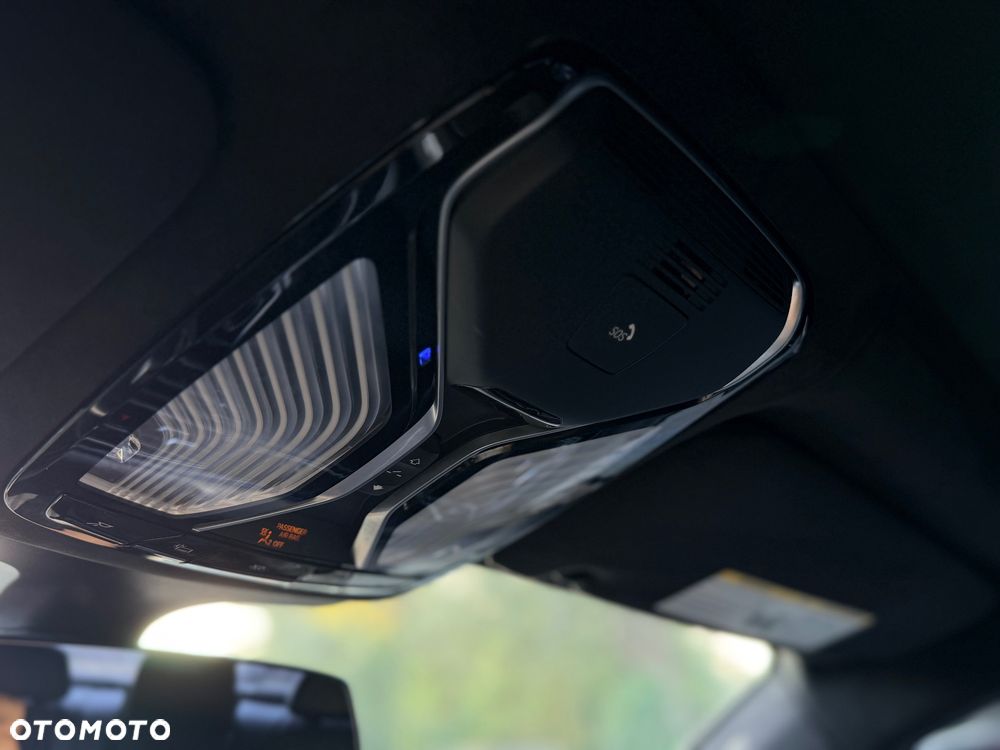 BMW Seria 7 740Li - 17