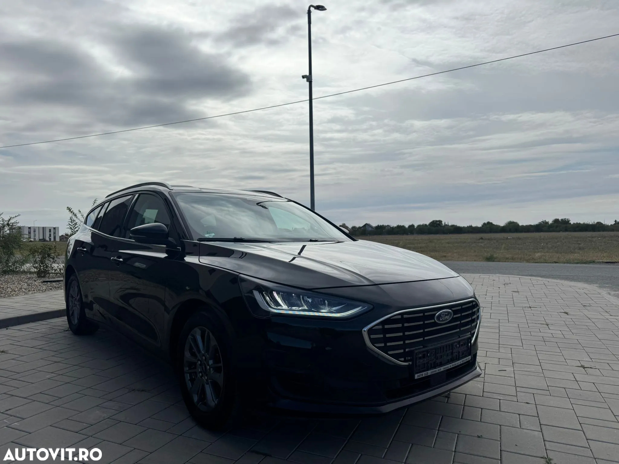 Ford Focus Turnier 1.5 EcoBlue Start-Stopp-System Aut. TITANIUM - 21