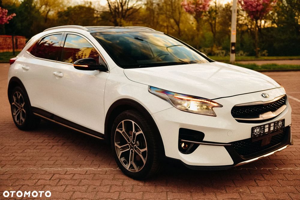 Kia XCeed 1.6 T-GDI OPF DCT7 PLATINUM - 11