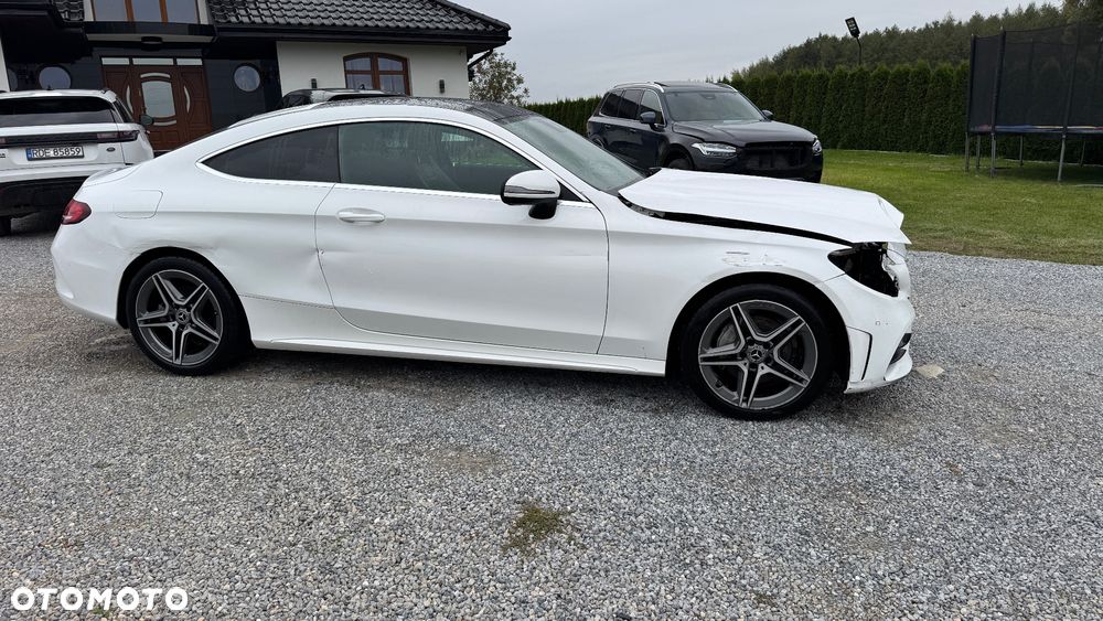 Mercedes-Benz Klasa C 200 Coupe 4Matic 9G-TRONIC AMG Line - 12