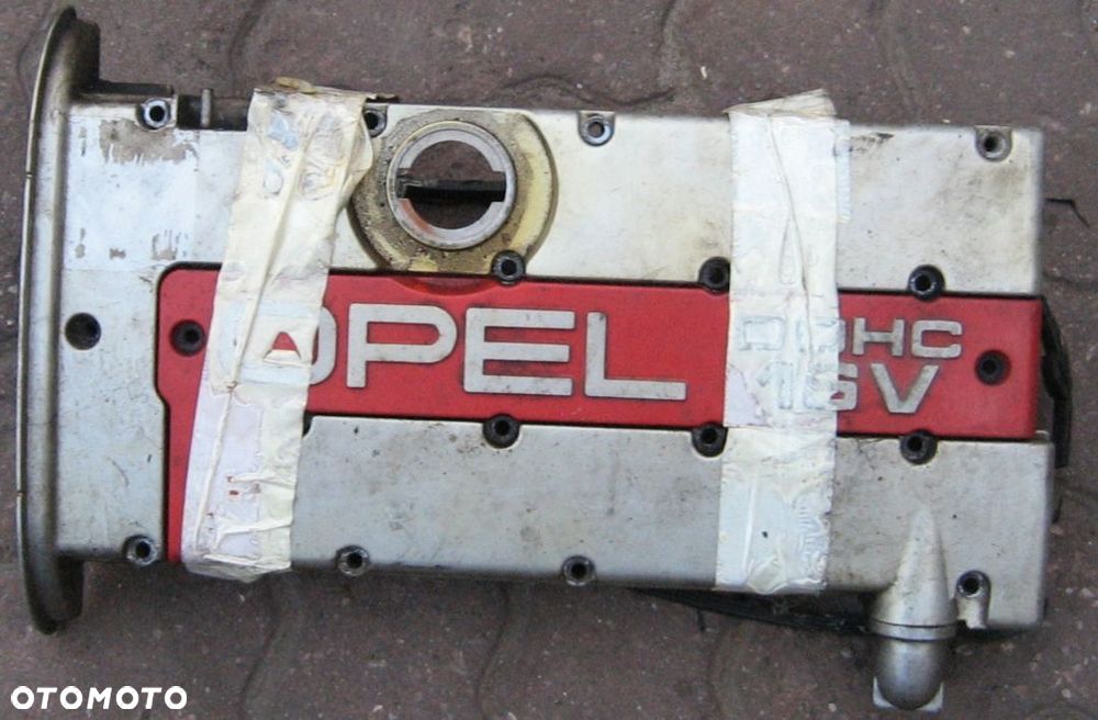 pokrywa zaworów OPEL KADETT GSI 2.0 16V 90285958 - 1