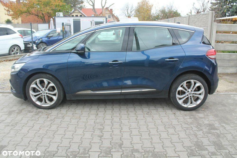 Renault Scenic - 8