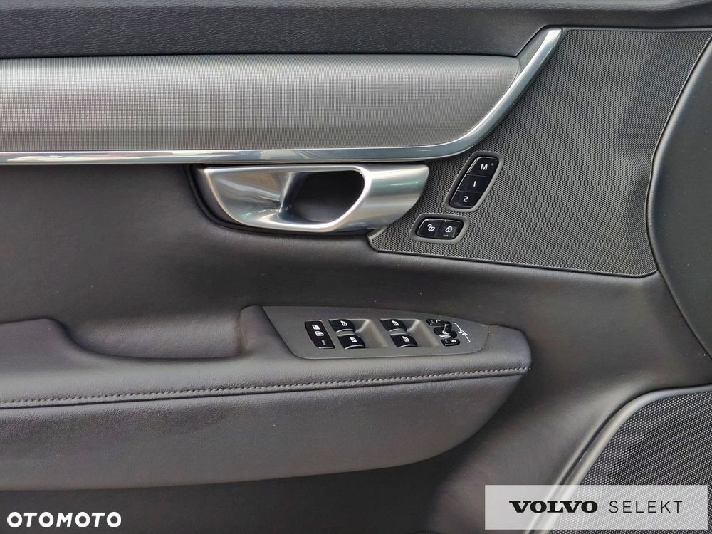 Volvo V90 Cross Country - 12