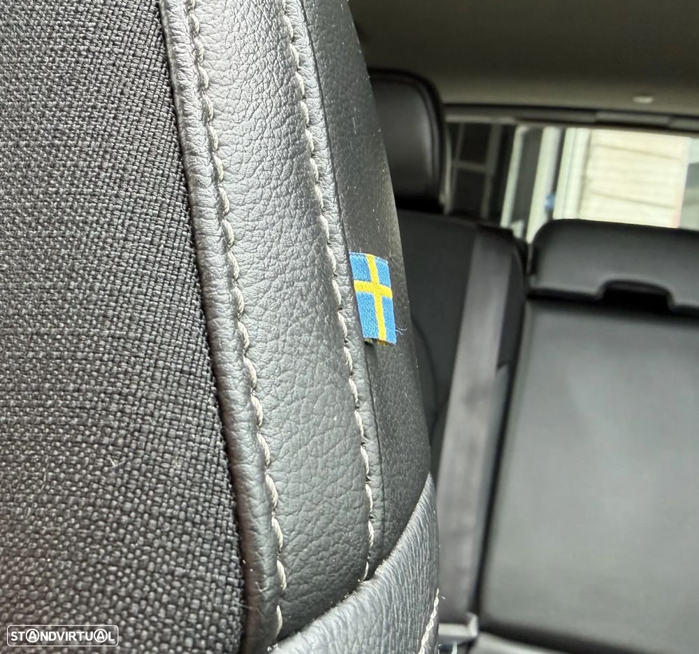 Volvo XC 40 1.5 T3 Momentum Tech Edition - 29