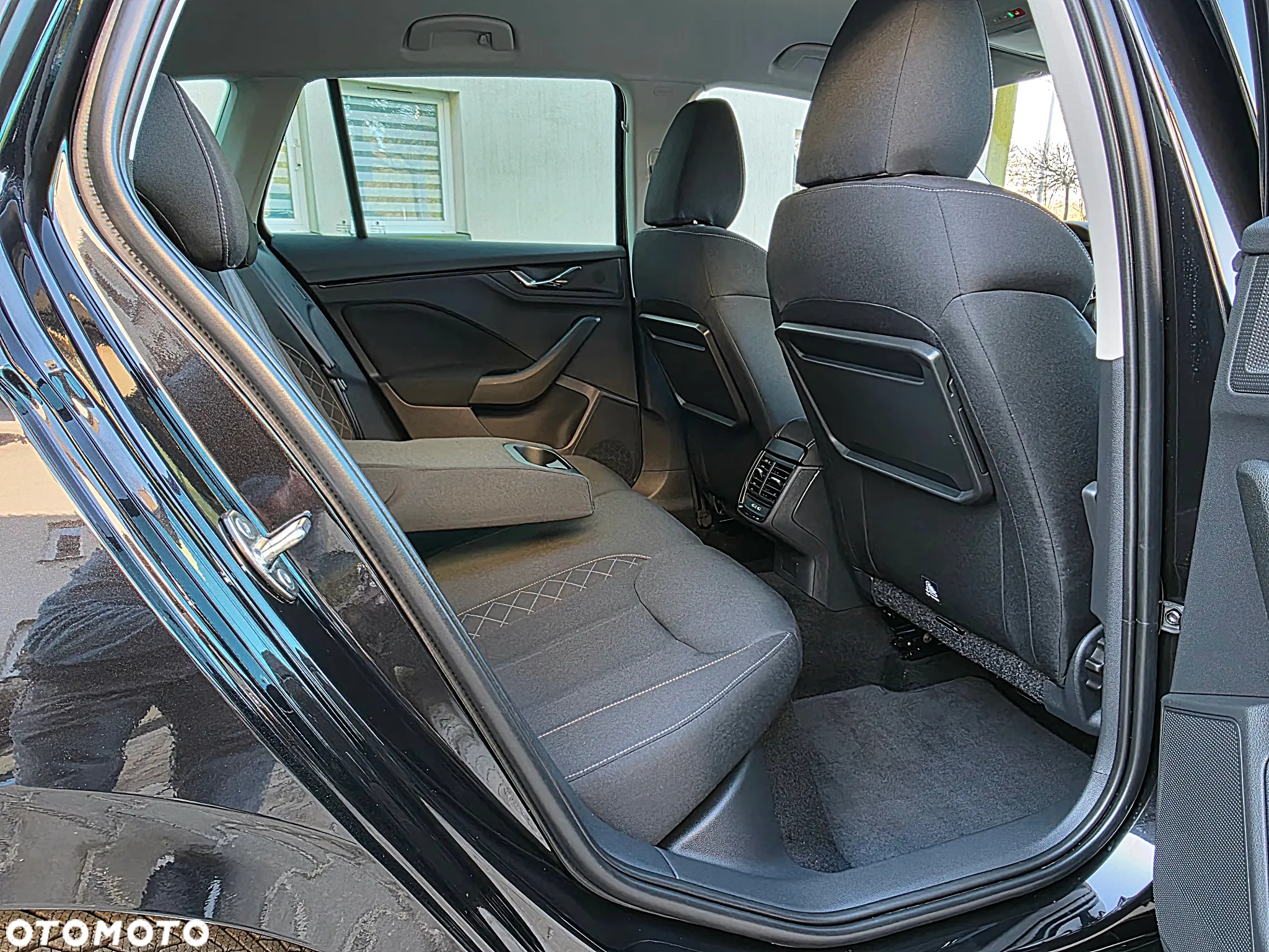 Skoda Kamiq 1.0 TSI Style - 11