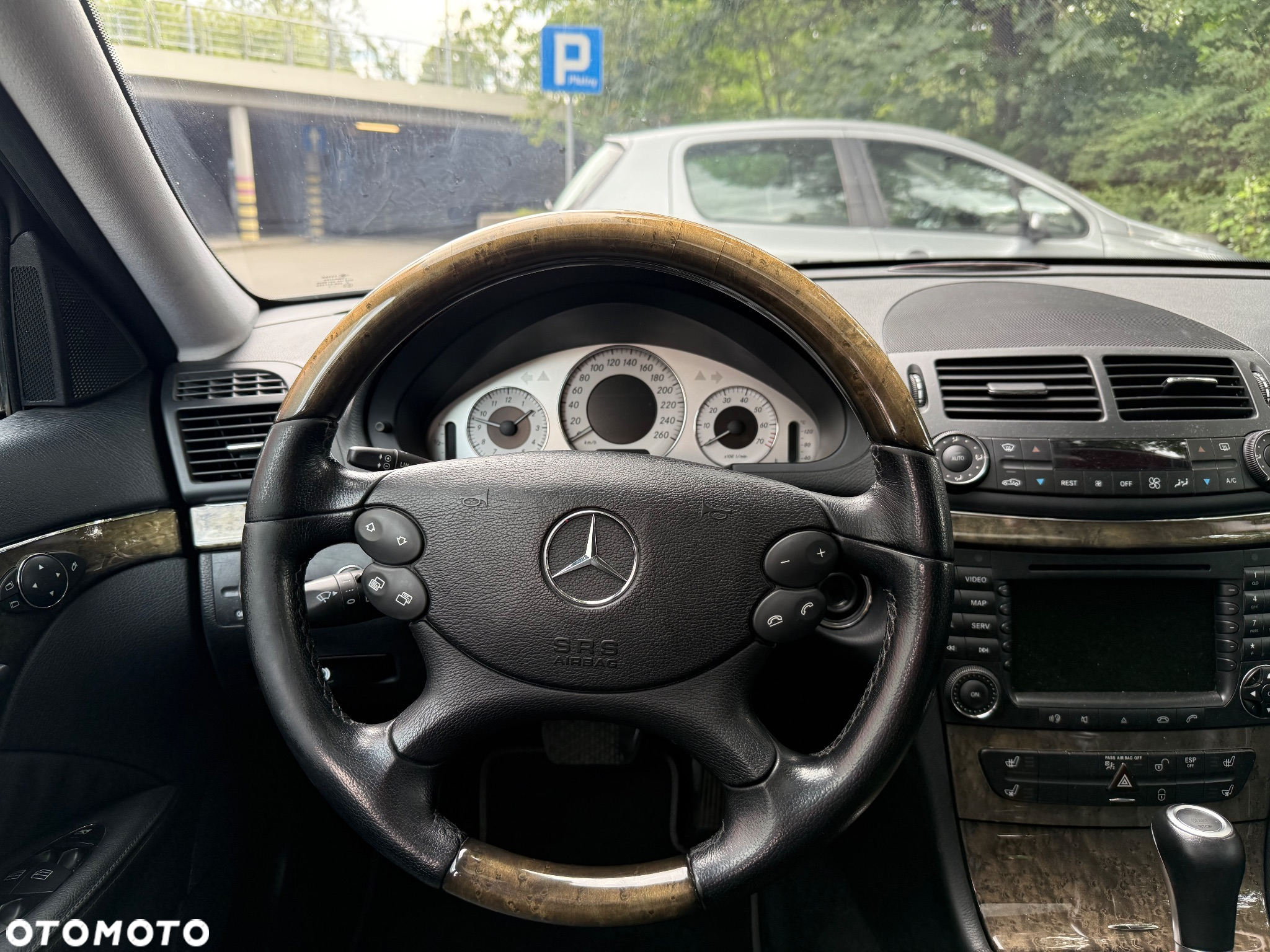 Mercedes-Benz Klasa E 350 T 7G-TRONIC Avantgarde BusinessEDITION - 13