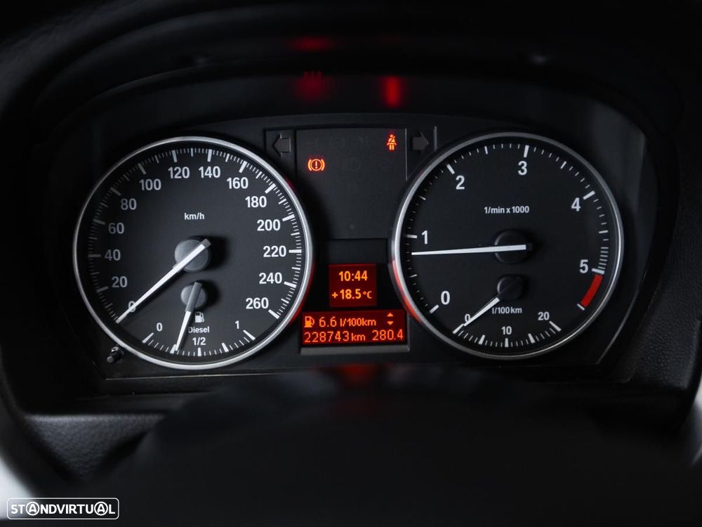 BMW 318 - 12