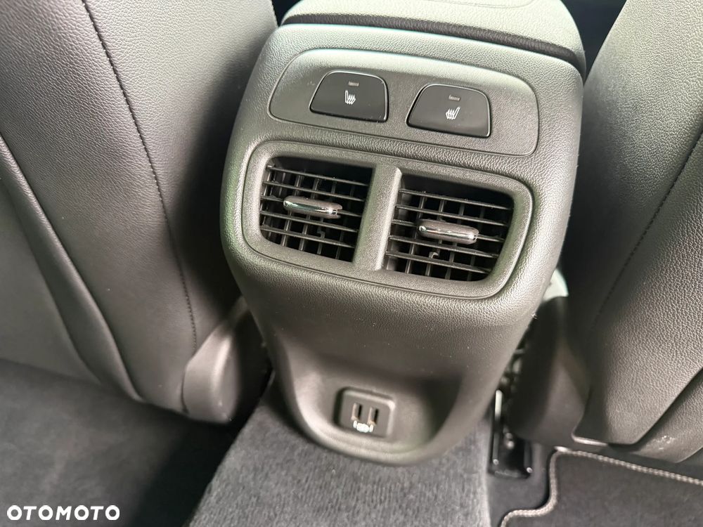 Opel Insignia 1.6 T Exclusive S&S - 39