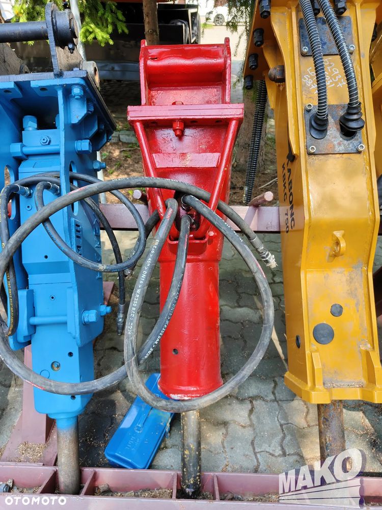 Młot hydrauliczny Montabert SC22 200kg do koparki - 2