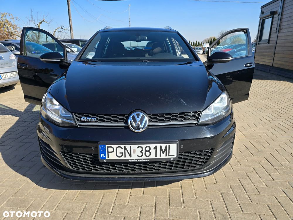 Volkswagen Golf - 21