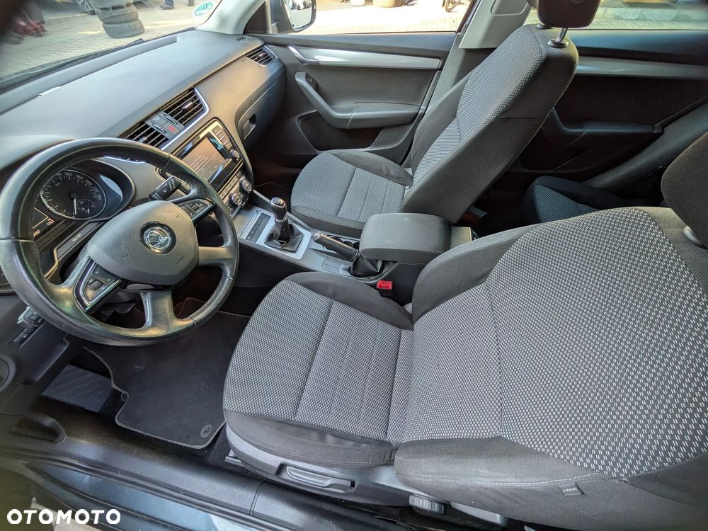 Skoda Octavia 2.0 TDI Ambition - 10