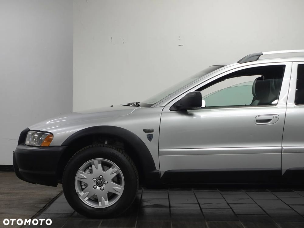 Volvo XC 70 D5 AWD Momentum - 17