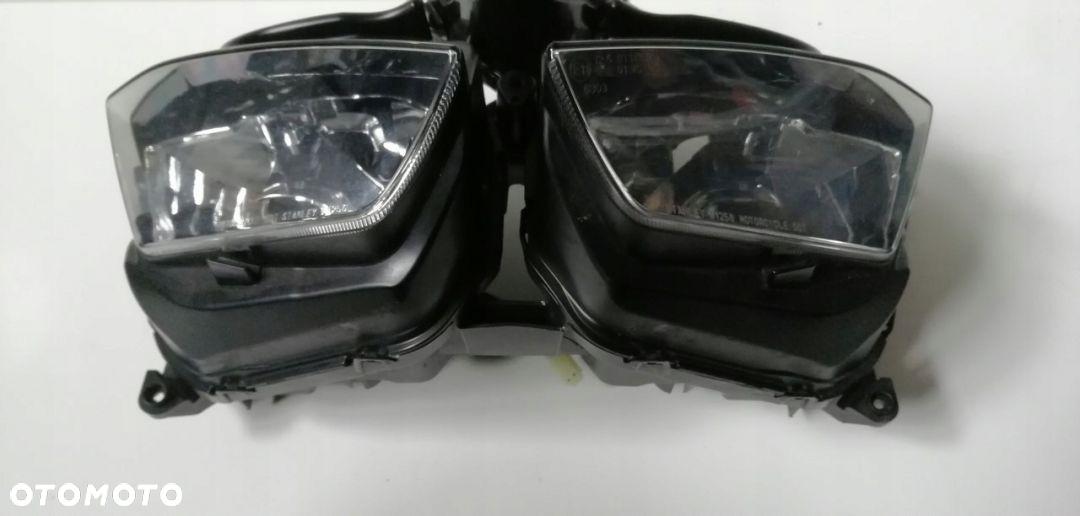 YAMAHA YZF R3 LAMPA PRZÓD REFLEKTOR ORYGINAŁ - 2